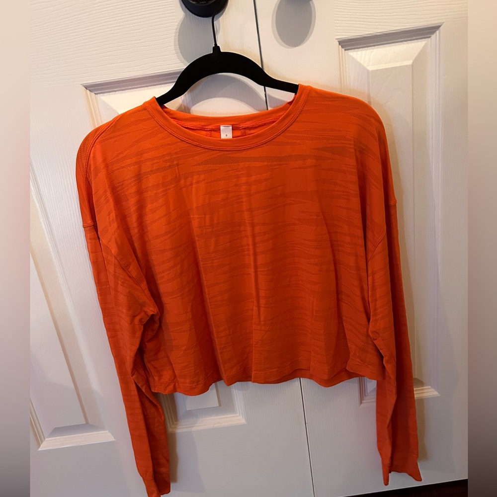 Lululemon Muscle Love long sleeve crop shirt